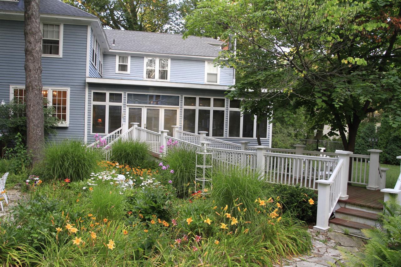 The Inn At Union Pier Exterior photo